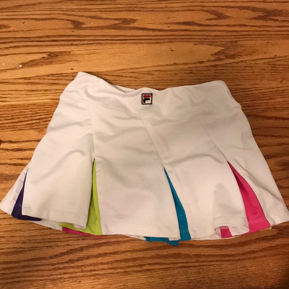White Fila tennis skirt w/ colorful cutout shapes - Picture 4 of 4
